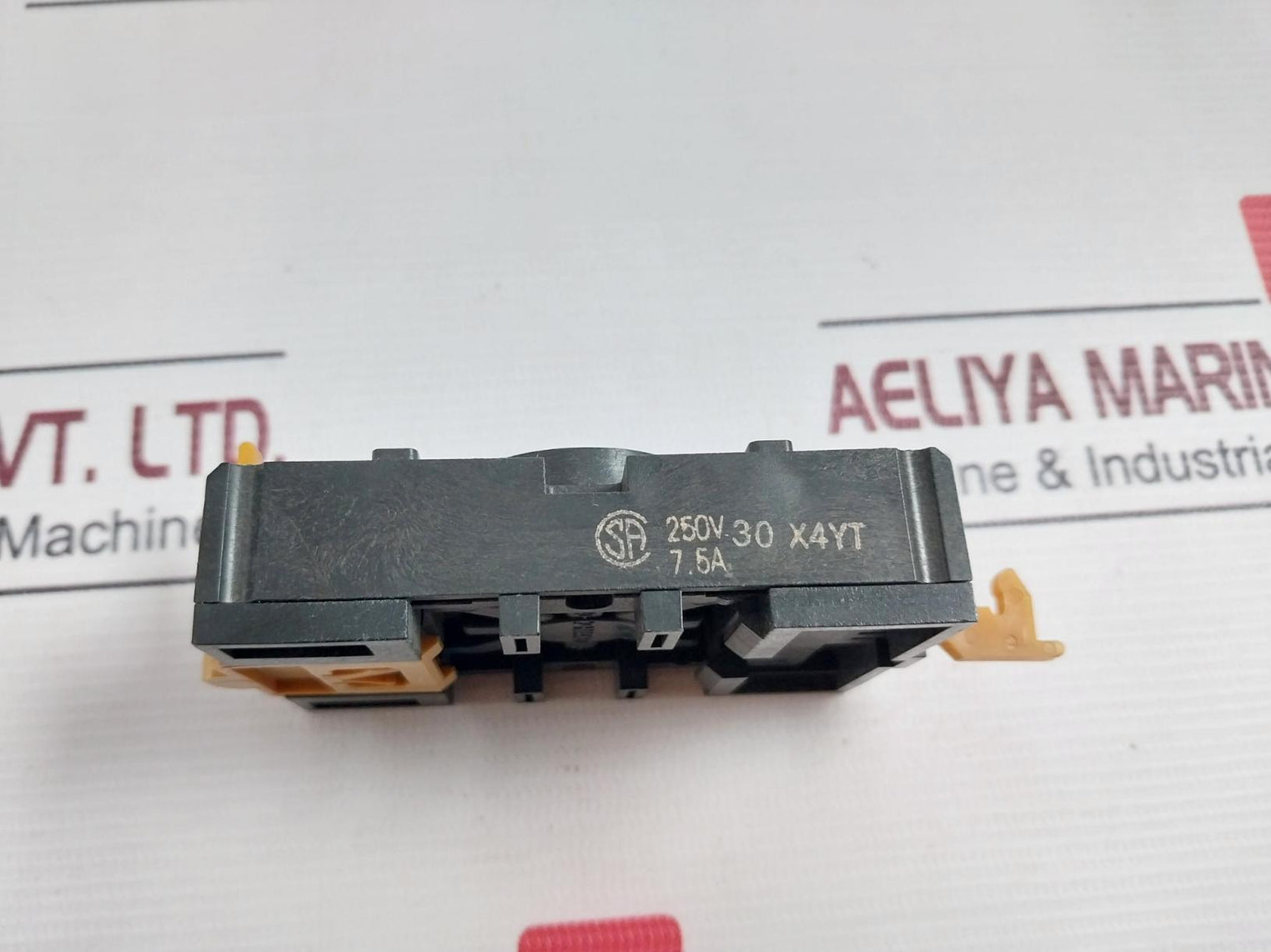 Omron Stp-n Subminy Timer 0 To 10 Sec 200/220V 60Hz 8Pfa