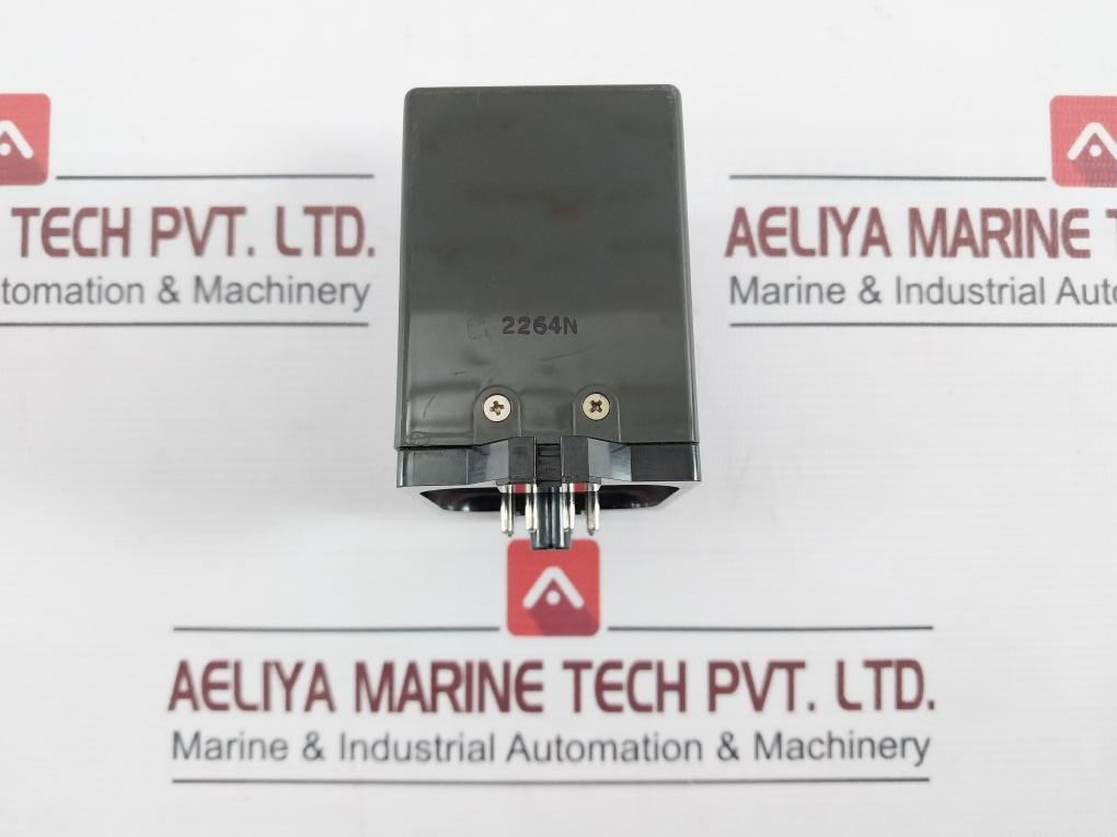 Omron Stp-n Subminy Timer 200/220V 250Vac 50/60Hz 0-60/70 Seconds 3A, 0.5 Sec