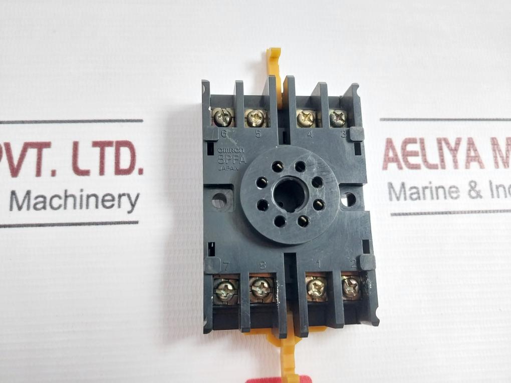 Omron Stp-n Subminy Timer With Socket 8Pfa 0-60/72 Seconds 250Vac 50/60Hz 7.5A