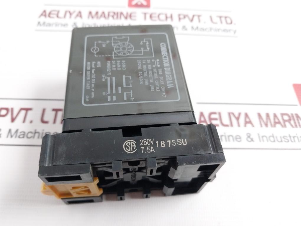 Omron Stp-n Subminy Timer With Socket 8Pfa 0-60/72 Seconds 250Vac 50/60Hz 7.5A