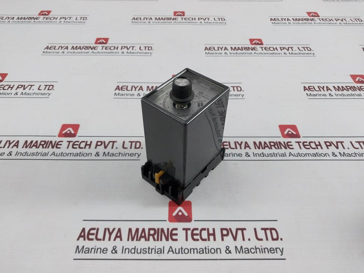 Omron Stp-nm Subminy Time Delay Relay With Base 250V 7.5A