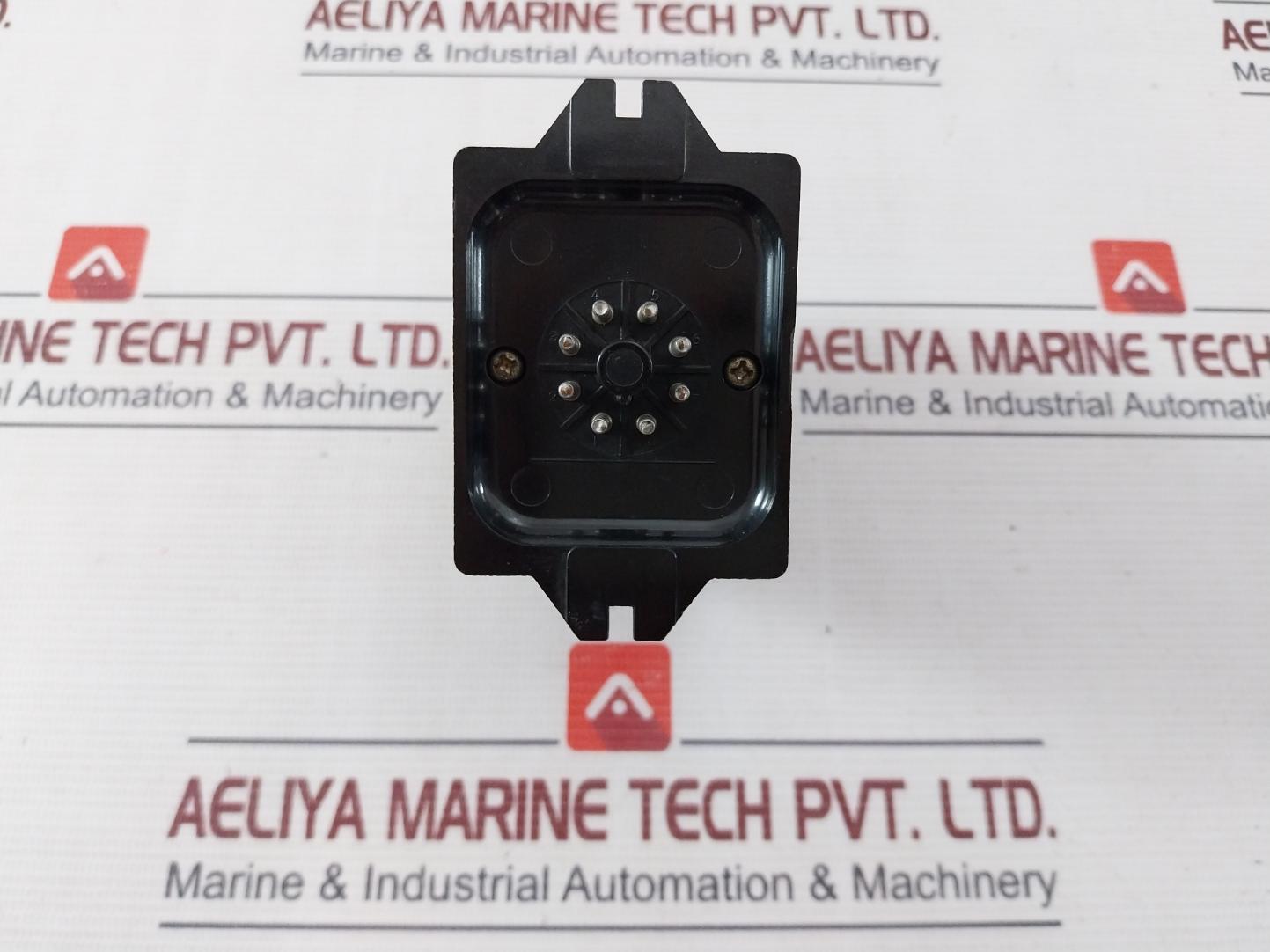 Omron Stp-nm Subminy Timer 0-36Sec 250Vac 50/60Hz 17X3N