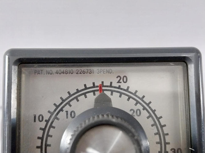 Omron Stp-nm Subminy Timer 250Vac 50/60Hz 8Pfa
