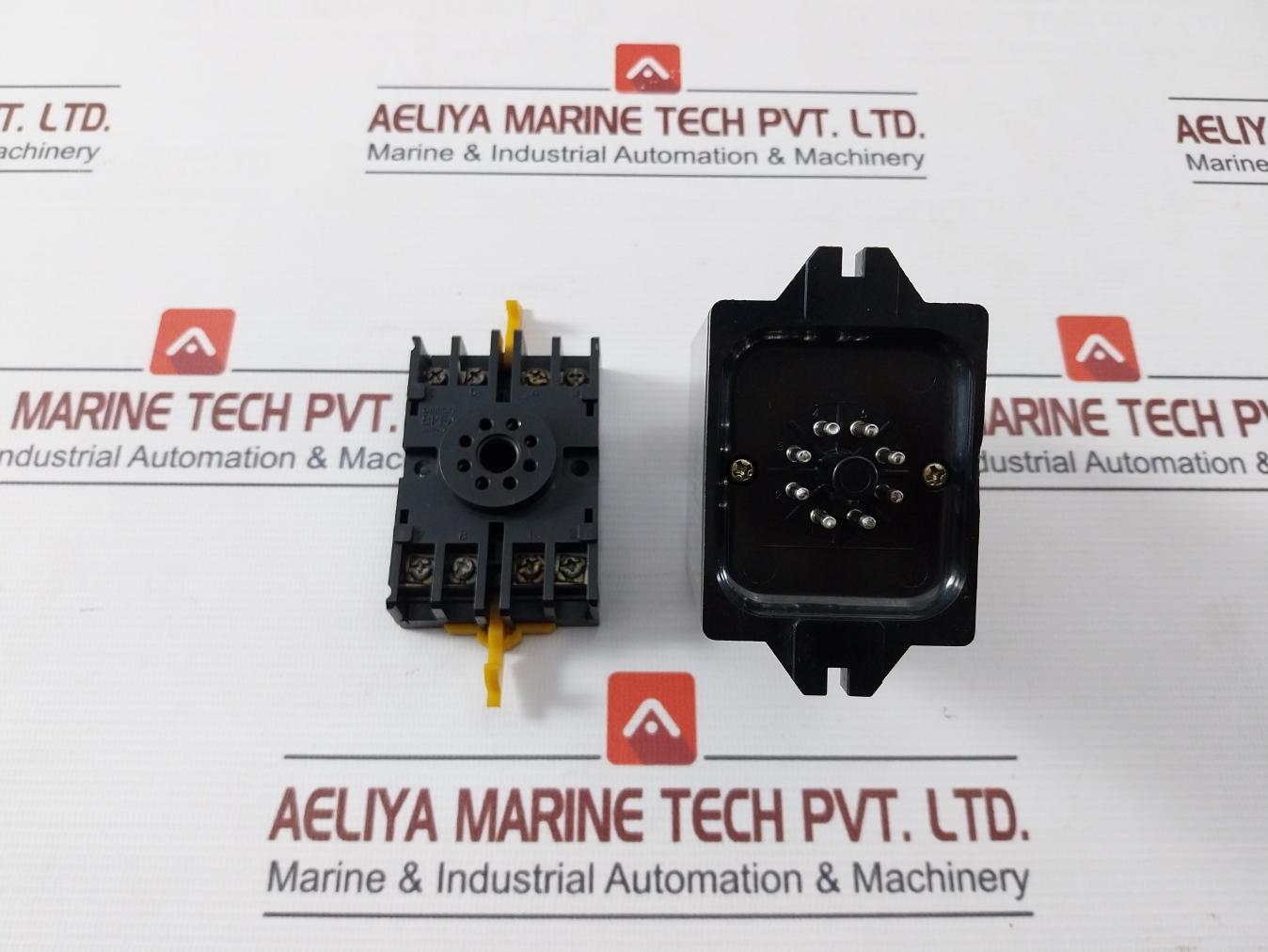 Omron Stp-nm Subminy Timer 250Vac 50/60Hz