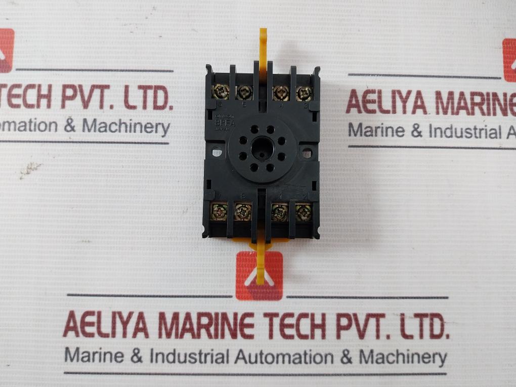 Omron Stp-nm Subminy Timer W/ Socket Base 8Pfa 0-12 Seconds 100/110V 50/60Hz 3A