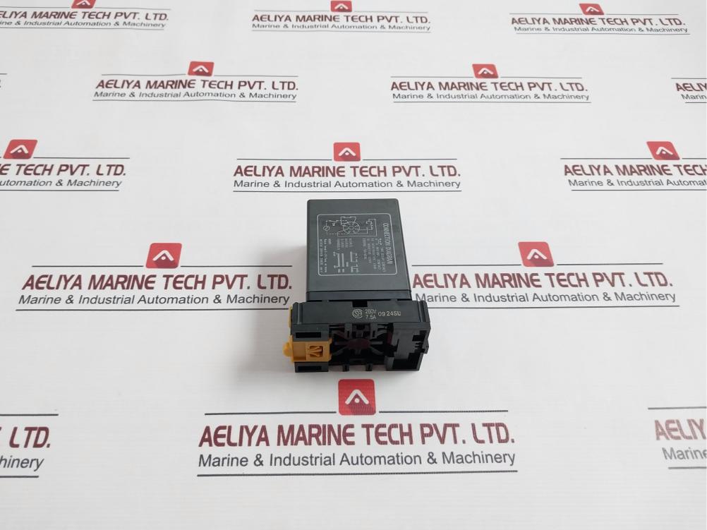 Omron Stp-nm Subminy Timer W/ Socket Base 8Pfa 0-5 Sec 60Hz 0-6Sec 50Hz 250Vac