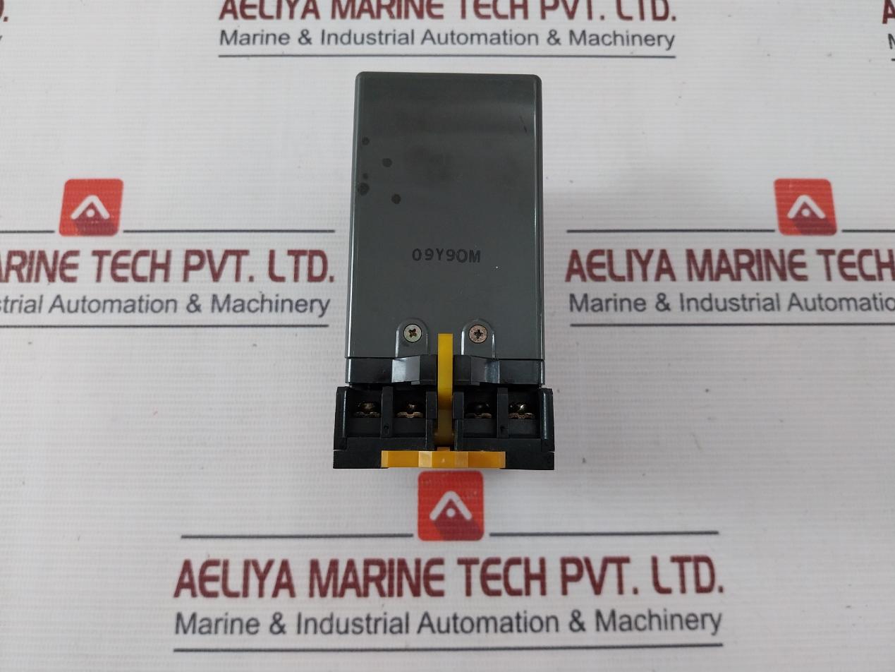 Omron Stp-nm Subminy Timer With Base 100/110V 60Hz 0.5Sec 8Pfa 0-12Hours