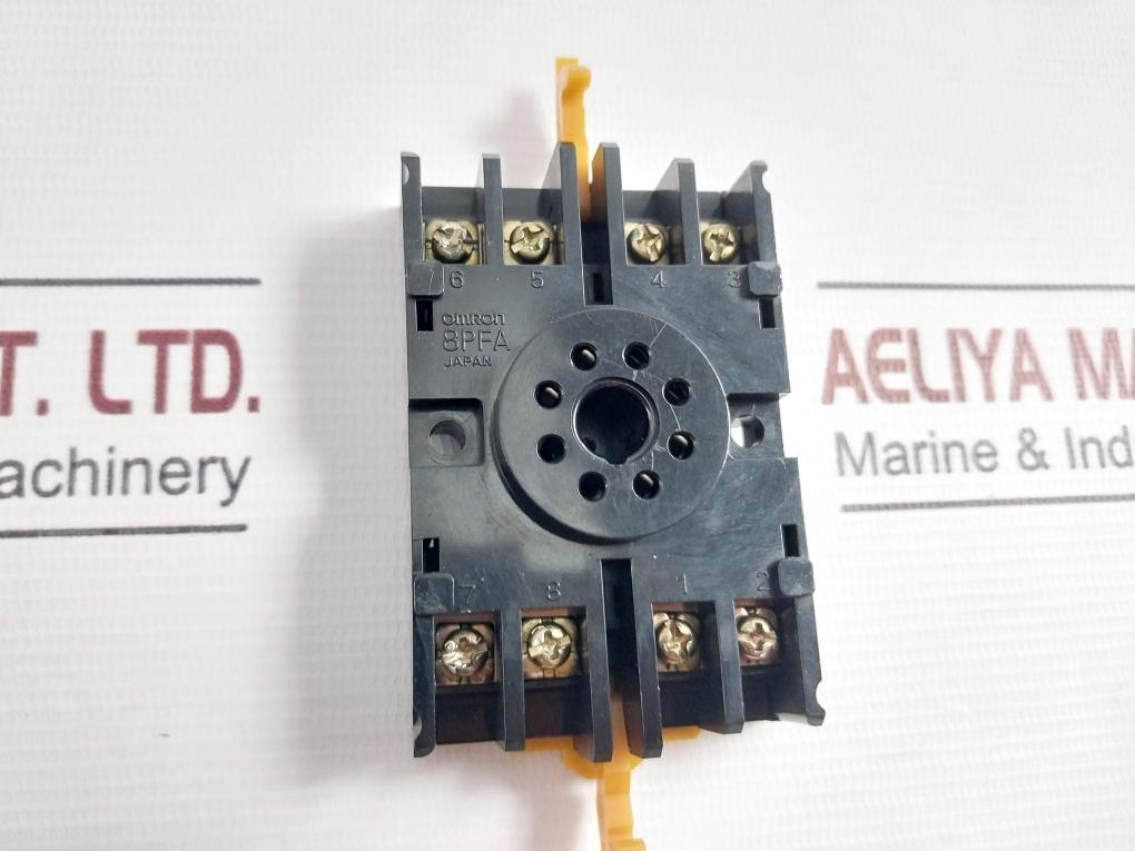 Omron Stp-nm Subminy Timer With Base 8Pfa 0-30/36Seconds 200V 50Hz 200/220V 60Hz