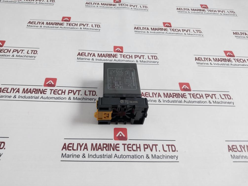 Omron Stp-nm Subminy Timer With Base 8Pfa 0-30/36Seconds 200V 50Hz 200/220V 60Hz