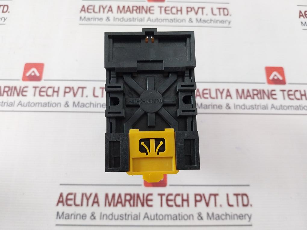 Omron Stp-nm Subminy Timer With Socket 8Pfa 0-30/36 Seconds 100/110V 50/60Hz