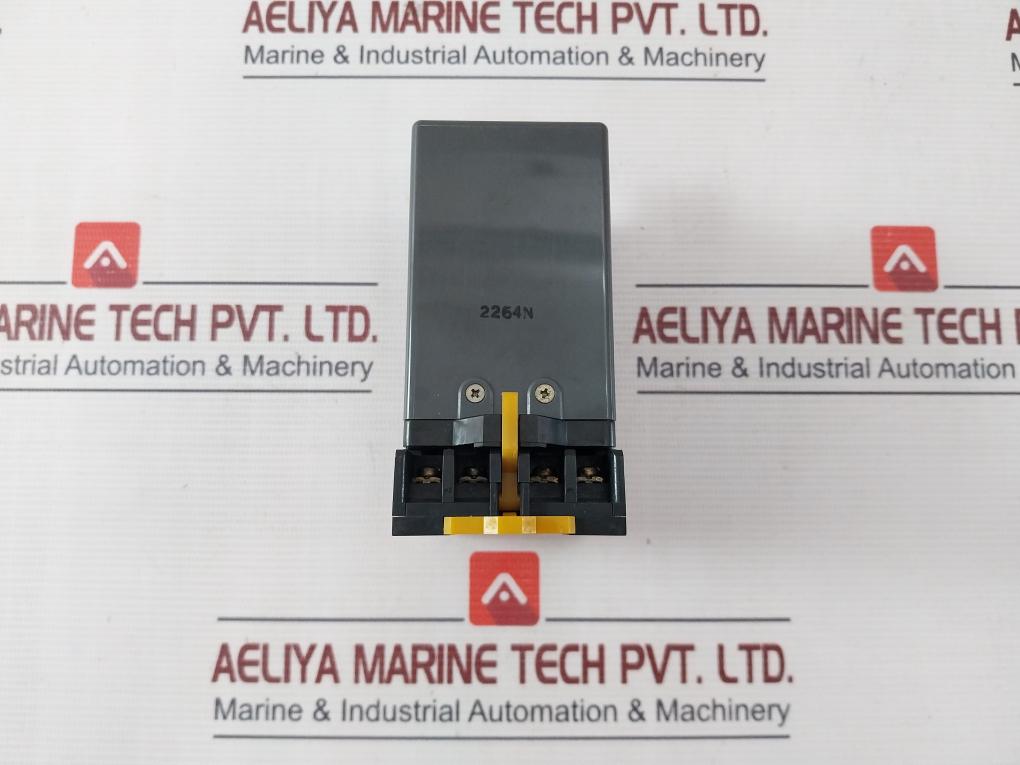 Omron Stp-nm Subminy Timer With Socket 8Pfa 0-30/36 Seconds 100/110V 50/60Hz