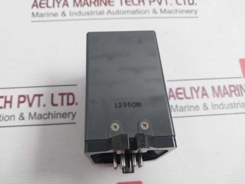 Omron Stp-nmh Subminy Timer 200V Ac 50/60 Hz 404810