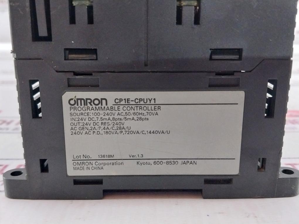 Omron Sysmac Cp1E-cpuy1 Plc Programmable Controller Ver 1.3 100-240Vac 50/60Hz