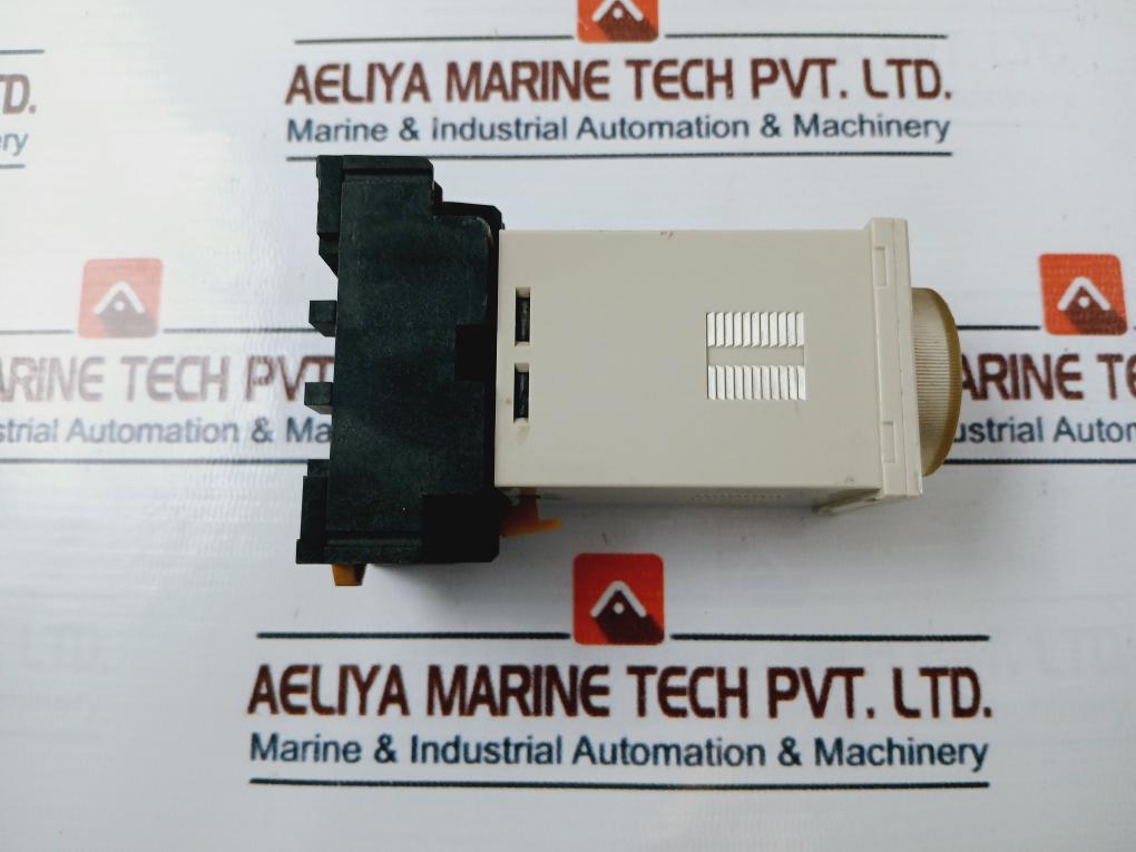 Omron Tateisi H3Ba Timer With Base 100/110/120Vac 50/60Hz