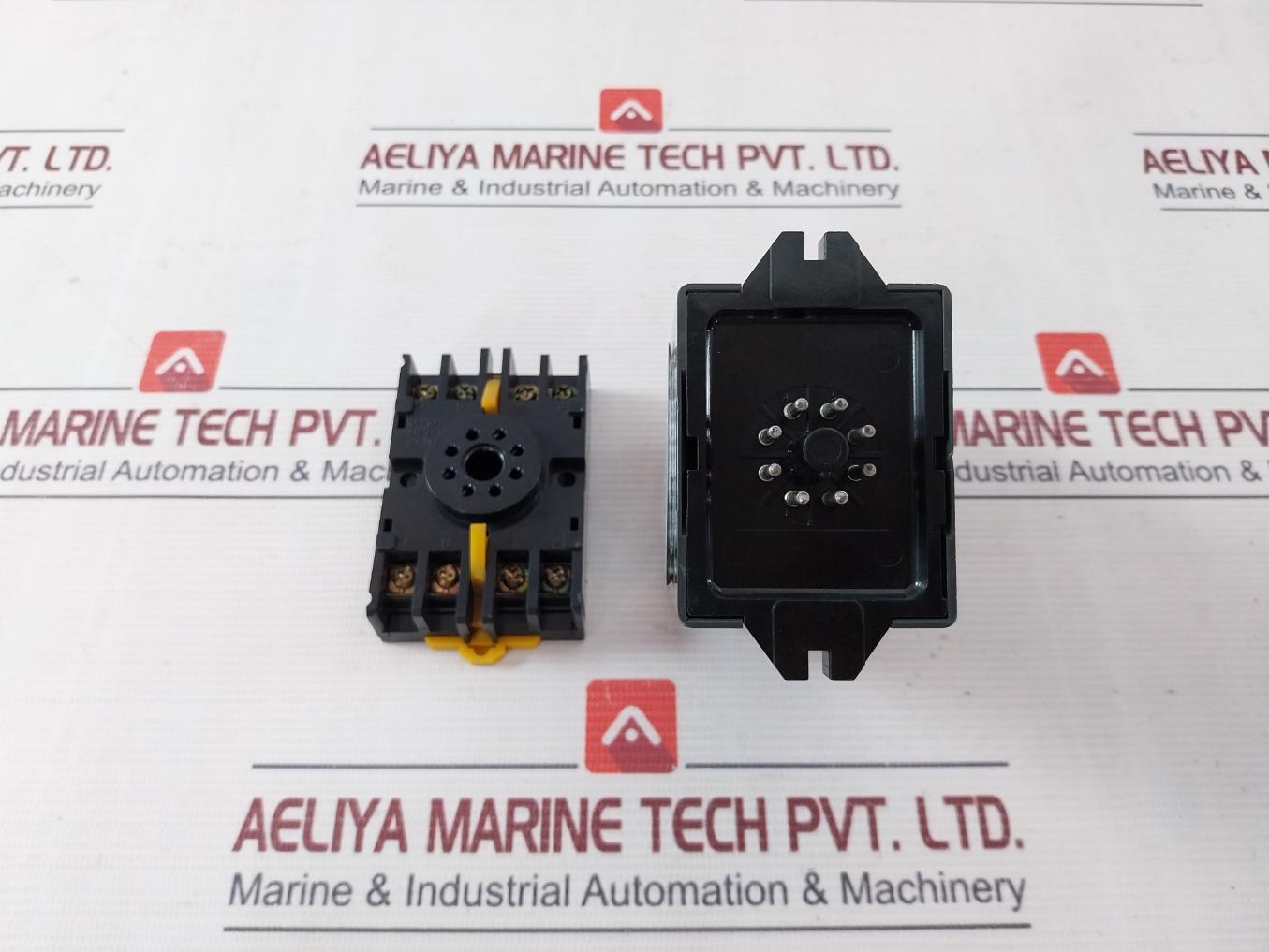 Omron Tds-44A149E Solid State Timer 100/200Vac 0-2.0 Sec