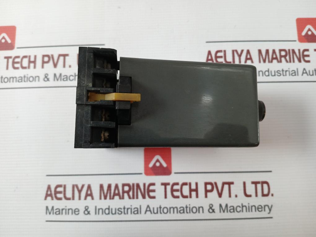 Omron Tds-44A223D Solid State Timer 24 Vdc 0-10 Seconds 250V 7.5A