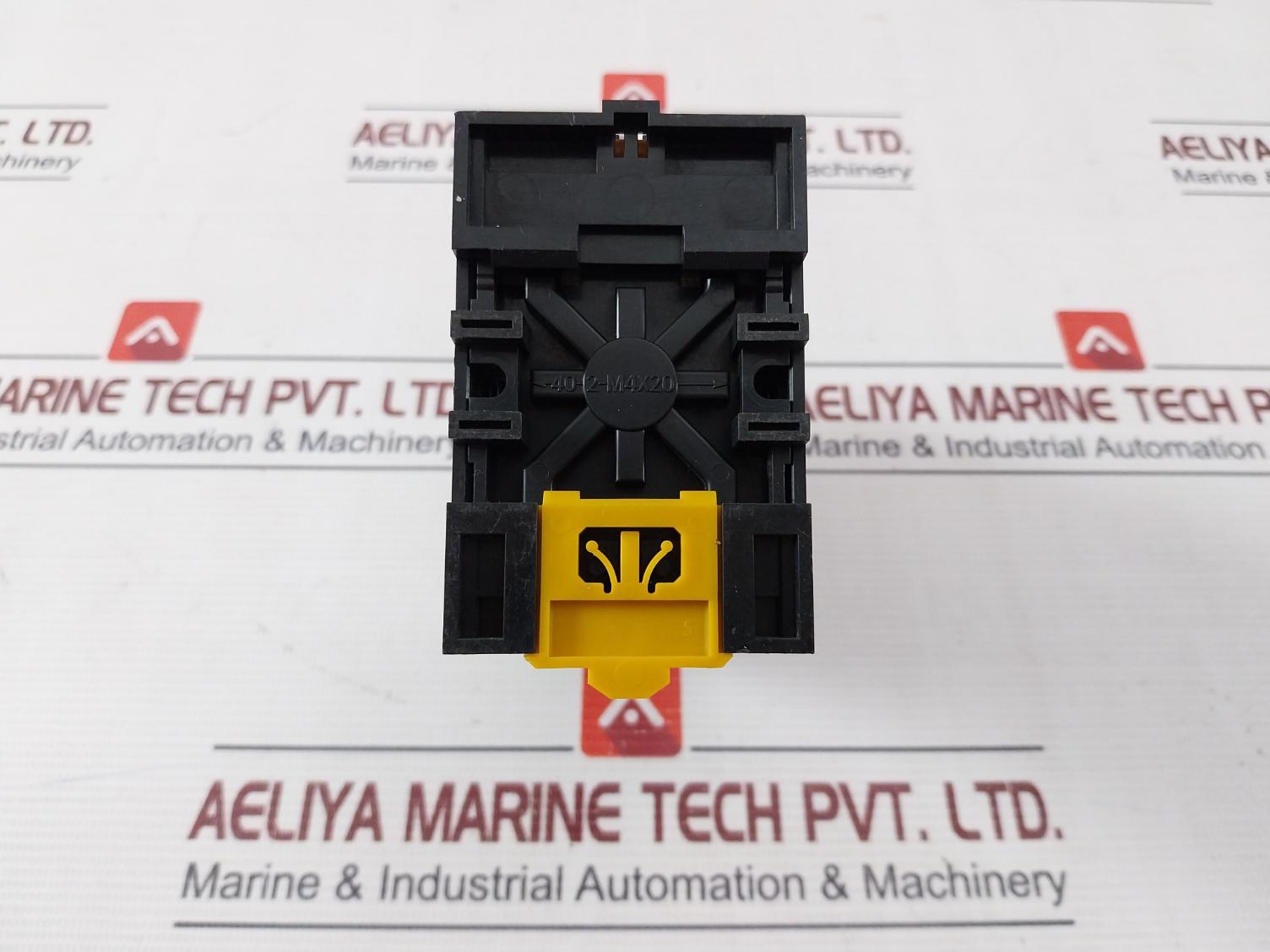 Omron Tds Solid State Timer 0-5Sec 100/200V Ac 8Pfa 250V 7.5A