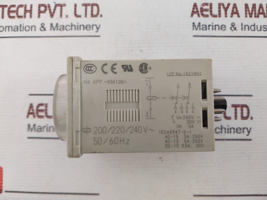 Omron H3Cr-h8L Timer Relay 5A 250Vac