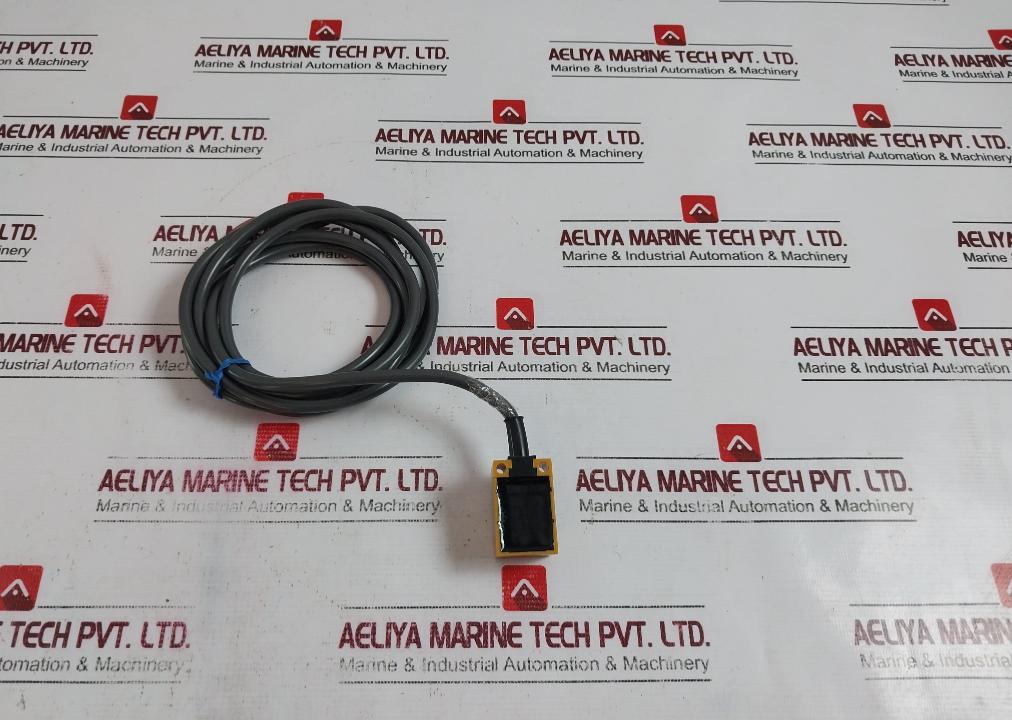 Omron Tl-n5Me1 Proximity Switch 10 To 30Vdc