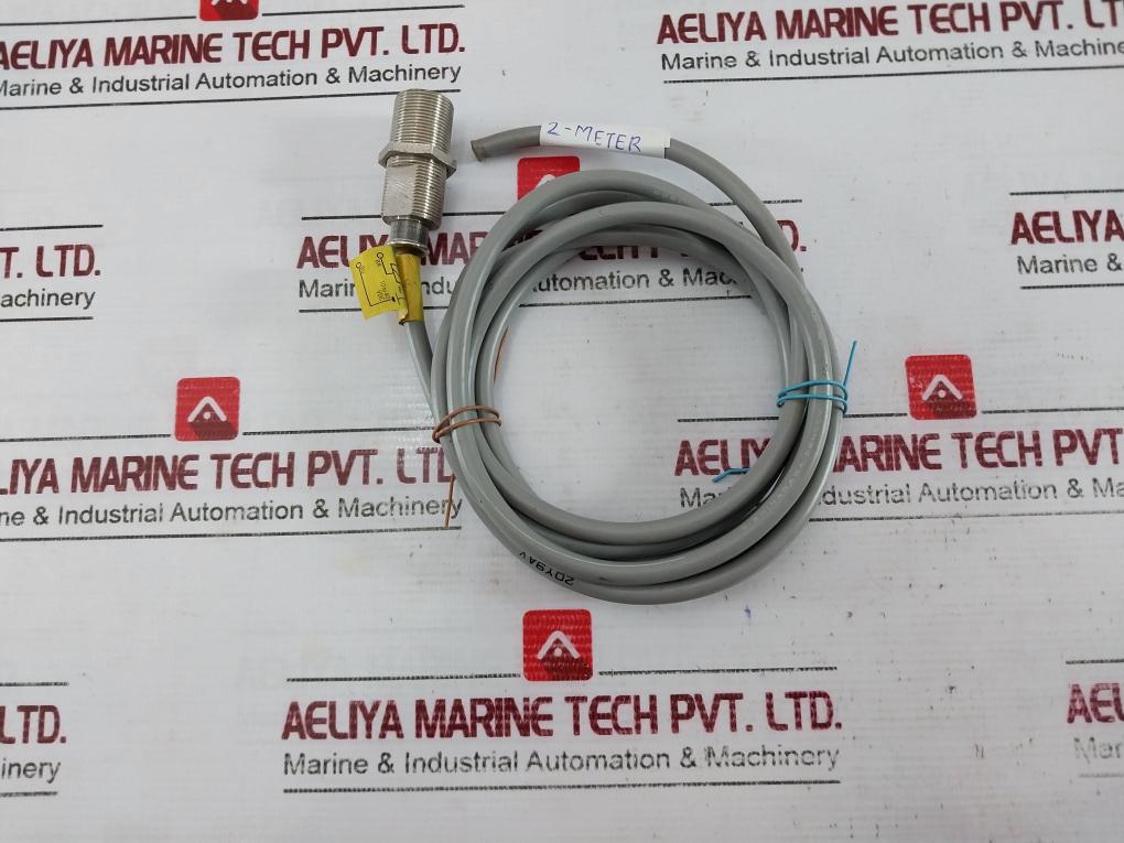 Omron Tl-x5E1-g Proximity Switch 10 40Vdc 200Ma Max 0V
