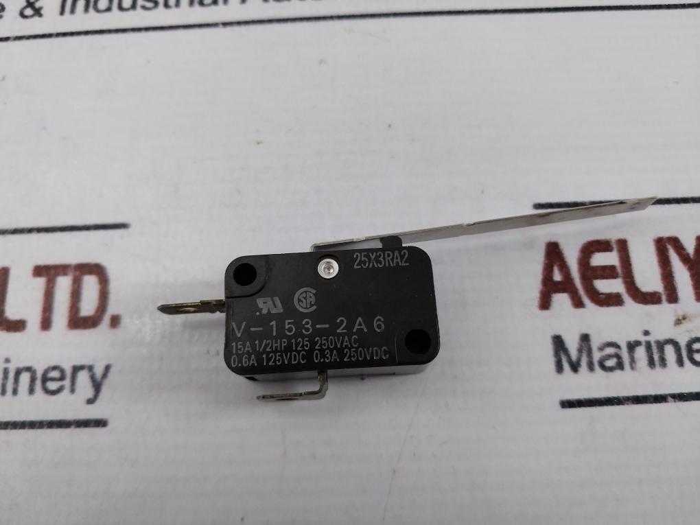 Omron V-153-2a6 Miniature Basic Switch 15a 1/2hp 125 250vac