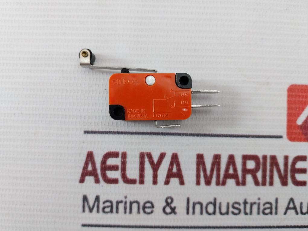 Omron V-156-1C25 Roller Lever Micro Switch