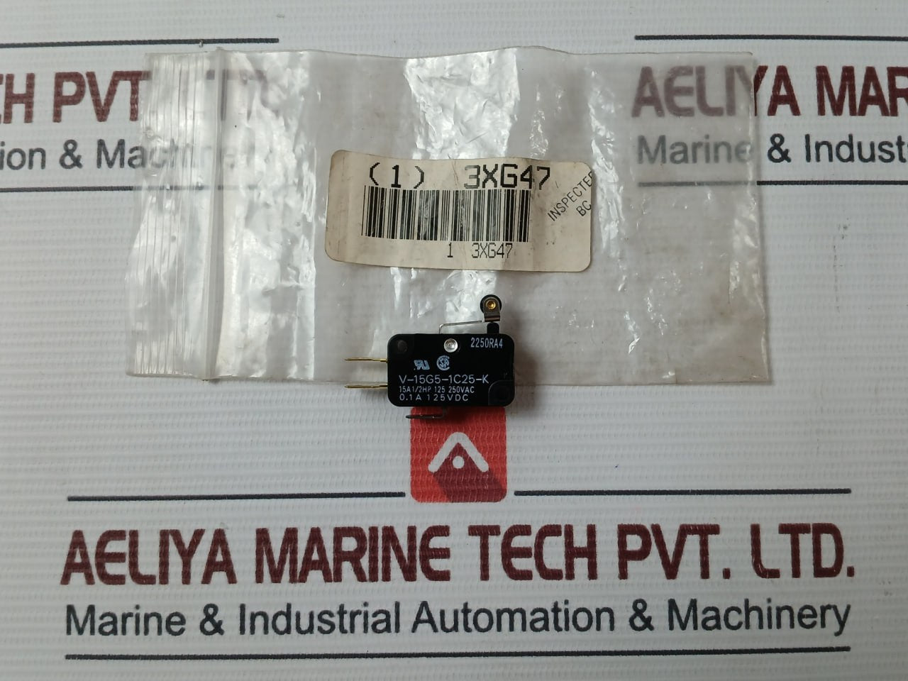 Omron V-15G5-1C25-k Basic Snap Action Switch 0.1A 125Vdc 2250Ra4 3Xg47