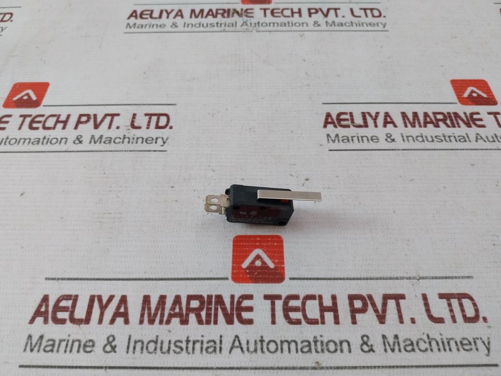 Omron V-162-1A6 Micro Switch 16A 1/2Hp 125 250Vac 05Y7Ra3