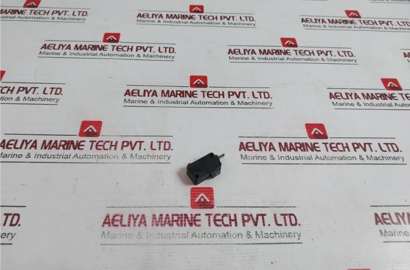 Lot of 2X OMRON V-16G-2C25 Microswitch Miniature Pin Plunger 0.1A 125V DC