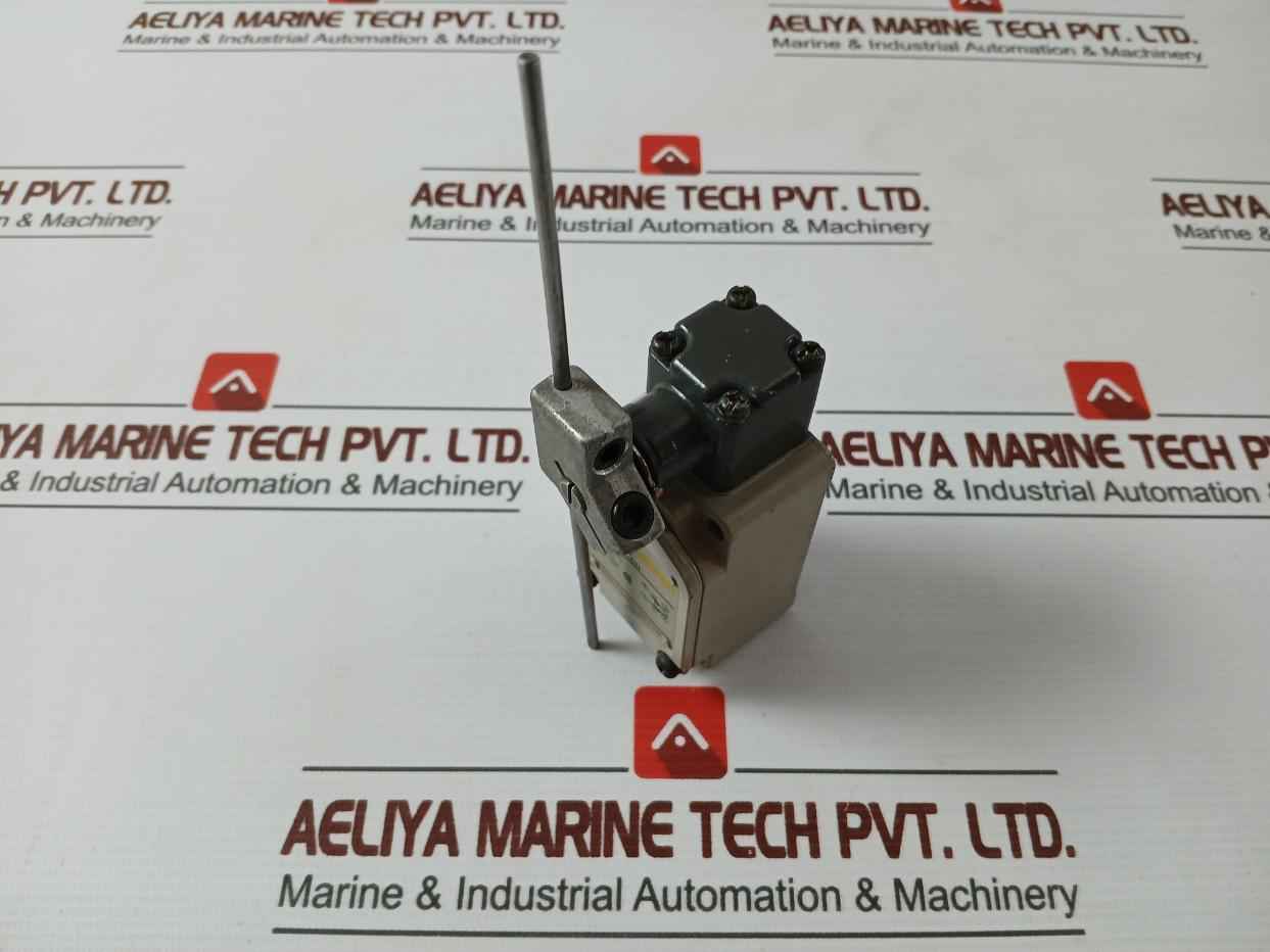 Omron Wl Cl-2 Limit Switch