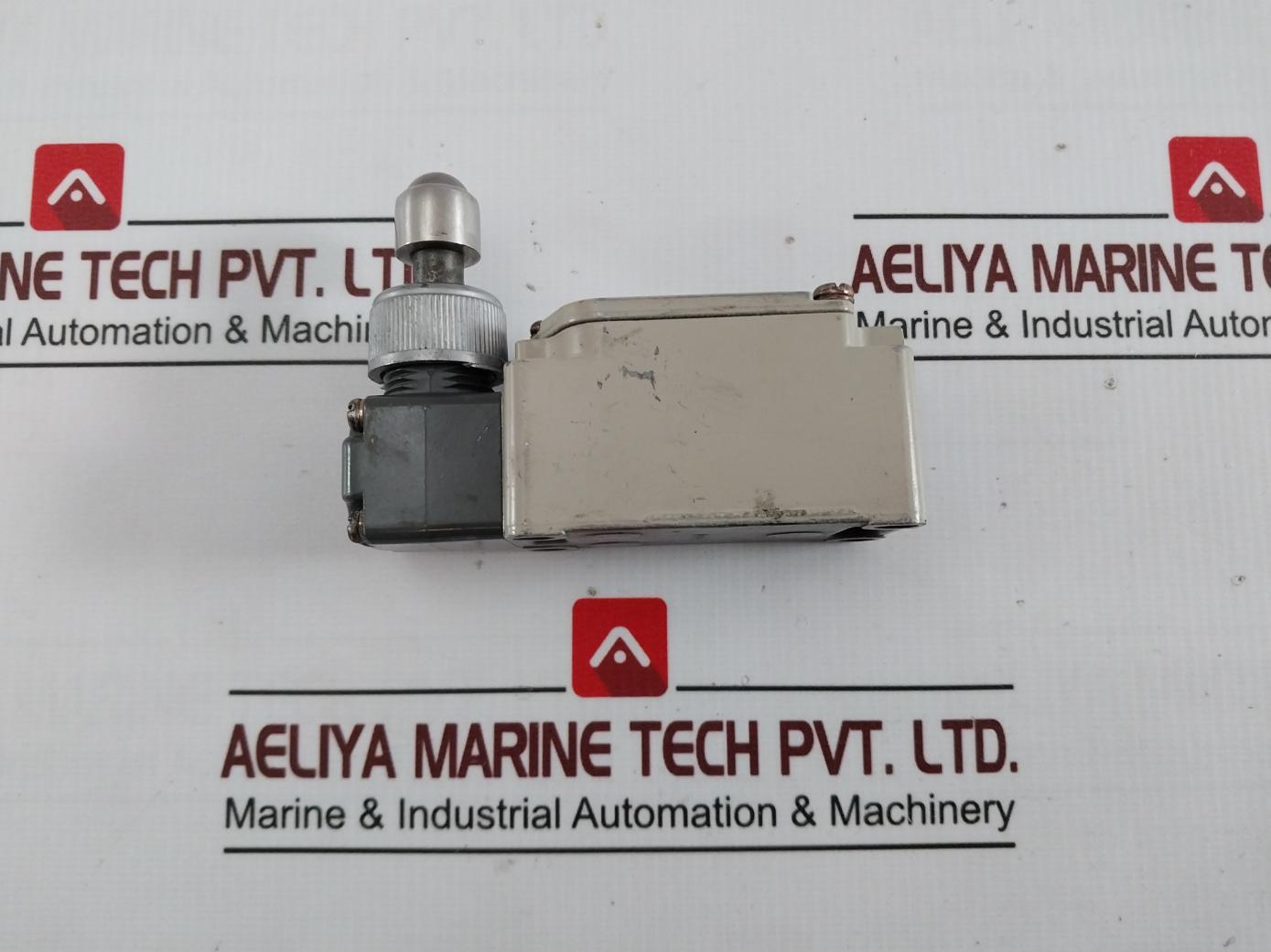 Omron Wl Sd3 Limit Switch Nema A600 3 4 And 13