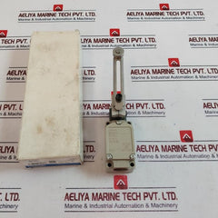 Omron Wlca12-2 Two Circuit Limit Switch 250vac