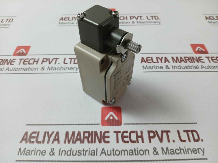 Omron Wlca2-2-n Series Plunger Limit Switch 2A 250Vac
