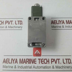 Omron Wlca2-2Y-n 2 Circuit Limit Switch Ac-15 2A 250V 15723Nn1