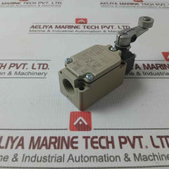 Omron Wlca2-2Y-n 2 Circuit Limit Switch Ac-15 2A 250V 15723Nn1