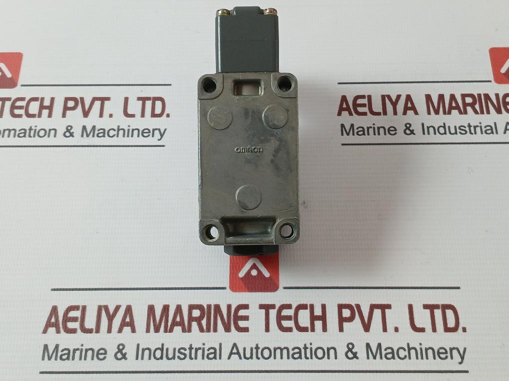 Omron Wlsd2-g General Purpose Vertical Limit Switch Ac-15 2A/250V