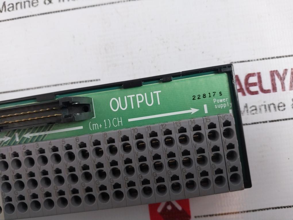 Omron Xw2R-p32Gd-c3-com Connector-terminal Block Conversion Unit 22817S