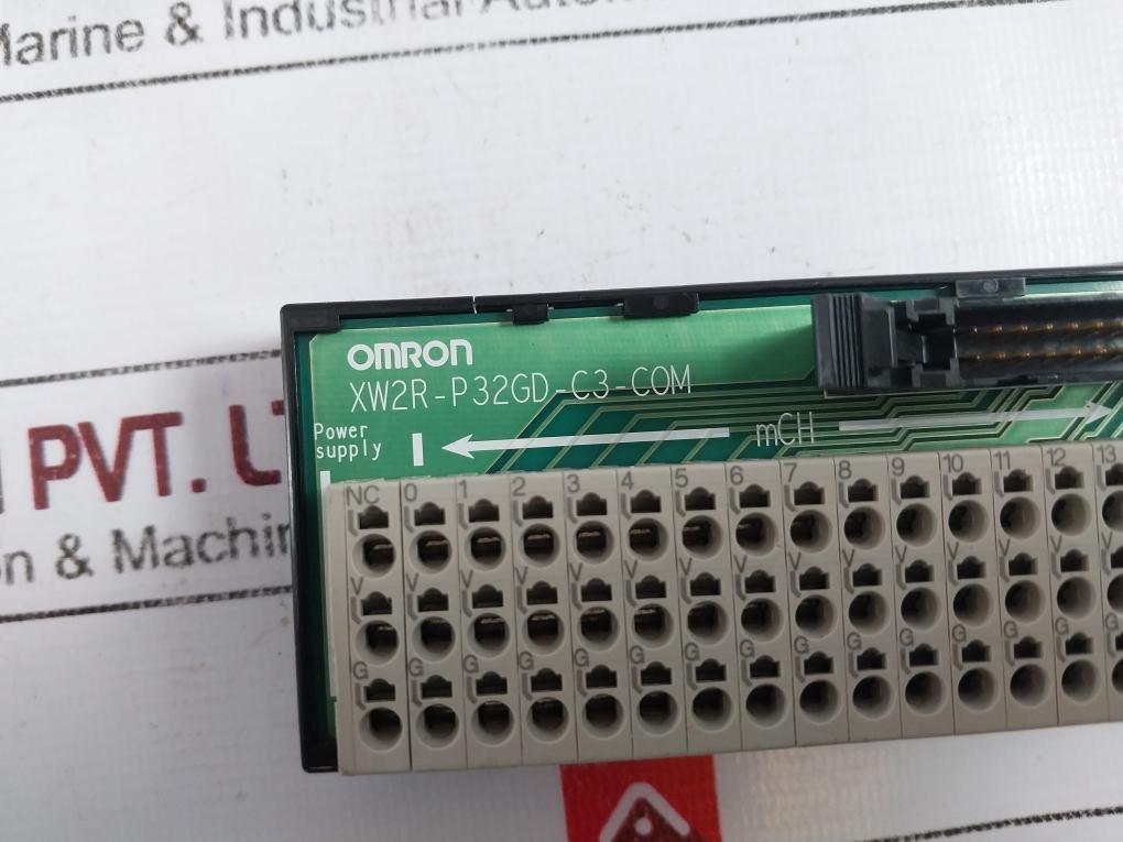 Omron Xw2R-p32Gd-c3-com Connector-terminal Block Conversion Unit 22817S