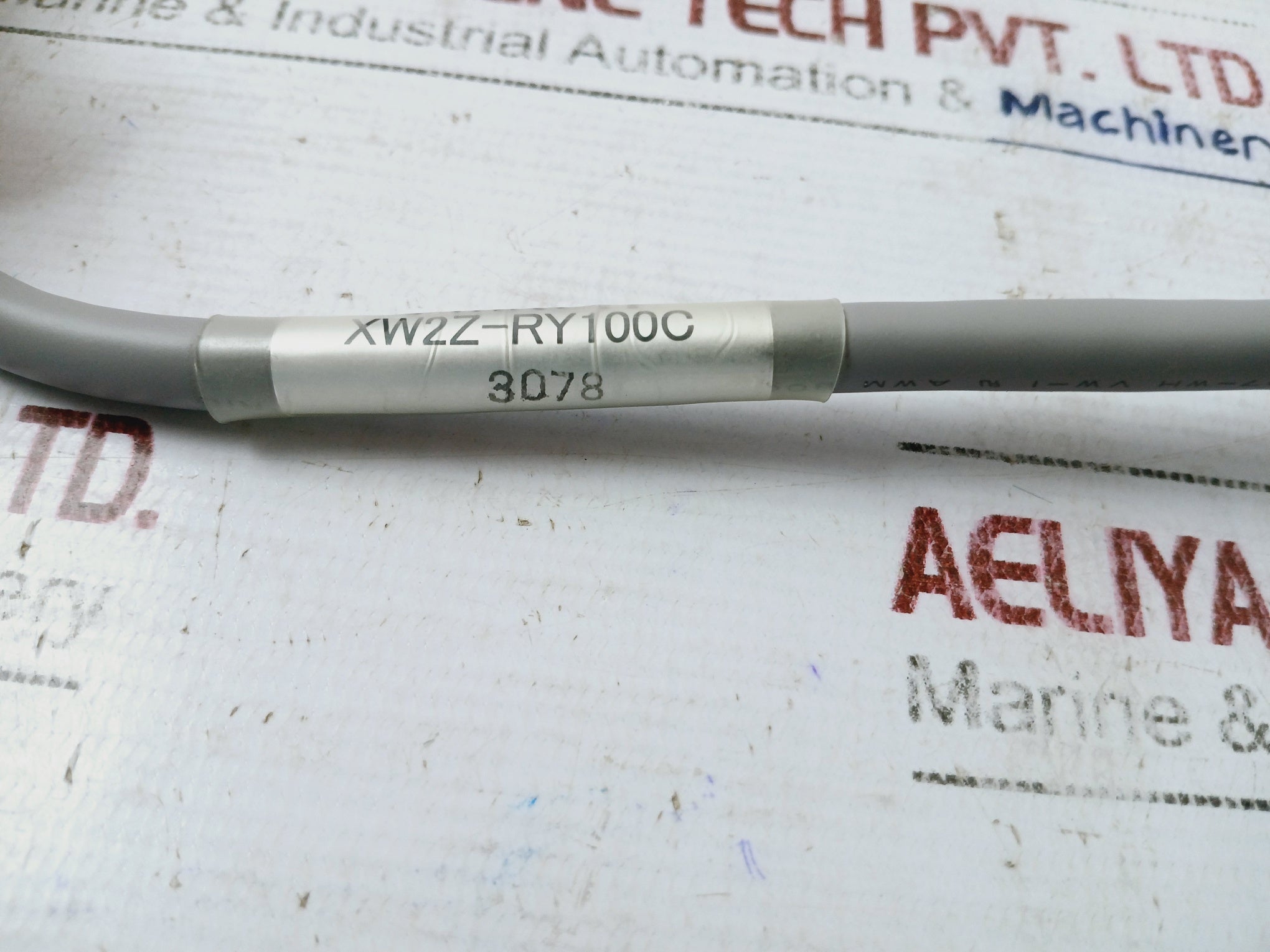 Omron Xw2Z-ry100C I/O Connection Cable