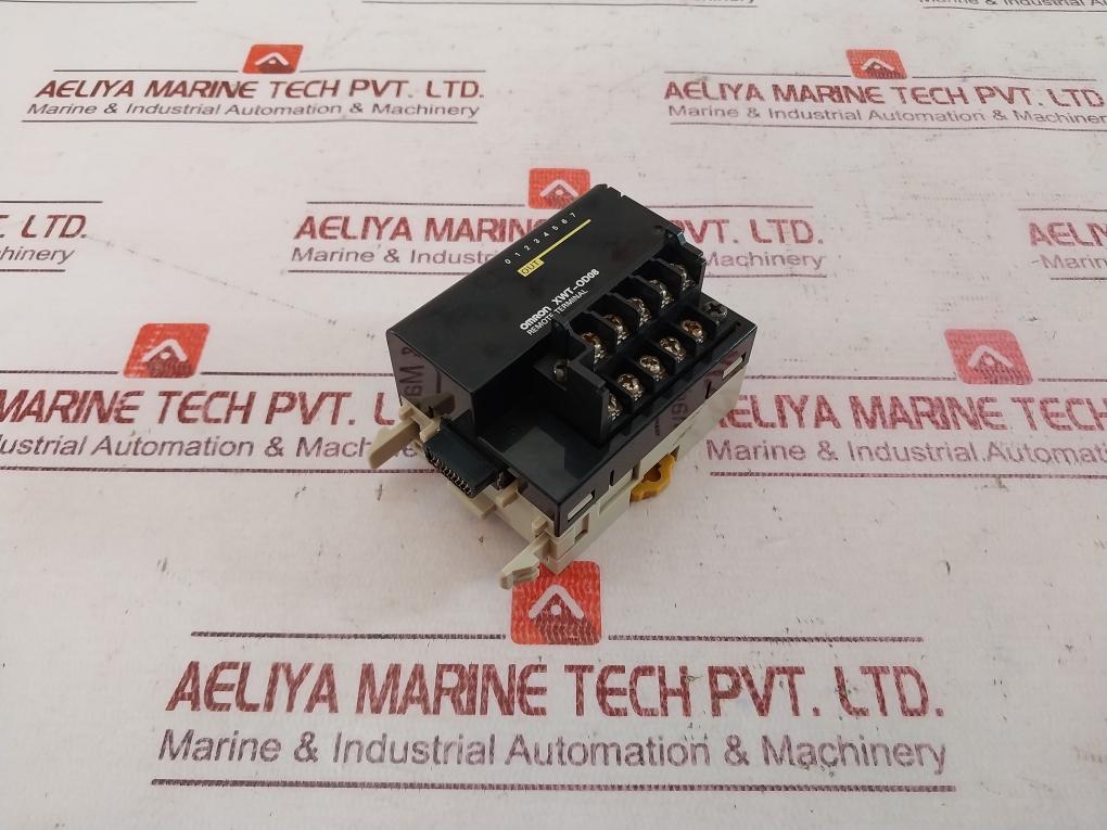 Omron Xwt-od08 Remote Terminal 24V Dc 0.5A/Point