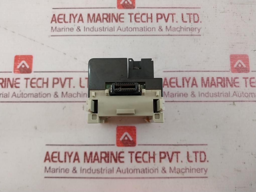 Omron Xwt-od08 Remote Terminal 24V Dc 0.5A/Point