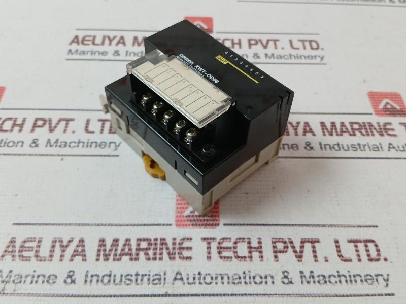 Omron Xwt-od08 Remote Terminal Module 24Vdc 0.5A