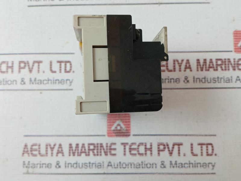 Omron Xwt-od08 Remote Terminal Module 24Vdc 0.5A