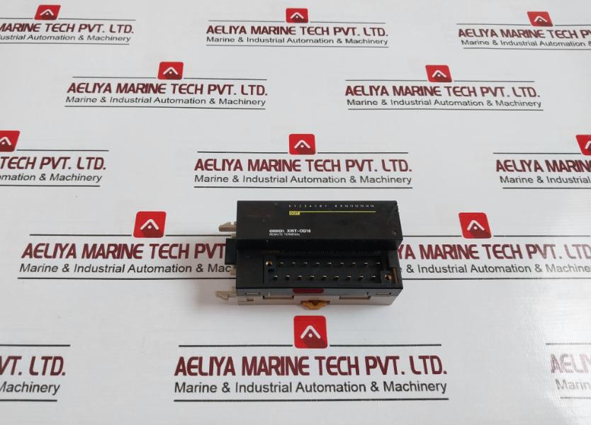 Omron Xwt-od16 Remote Terminal 24V Dc Source 0.5A/Point 