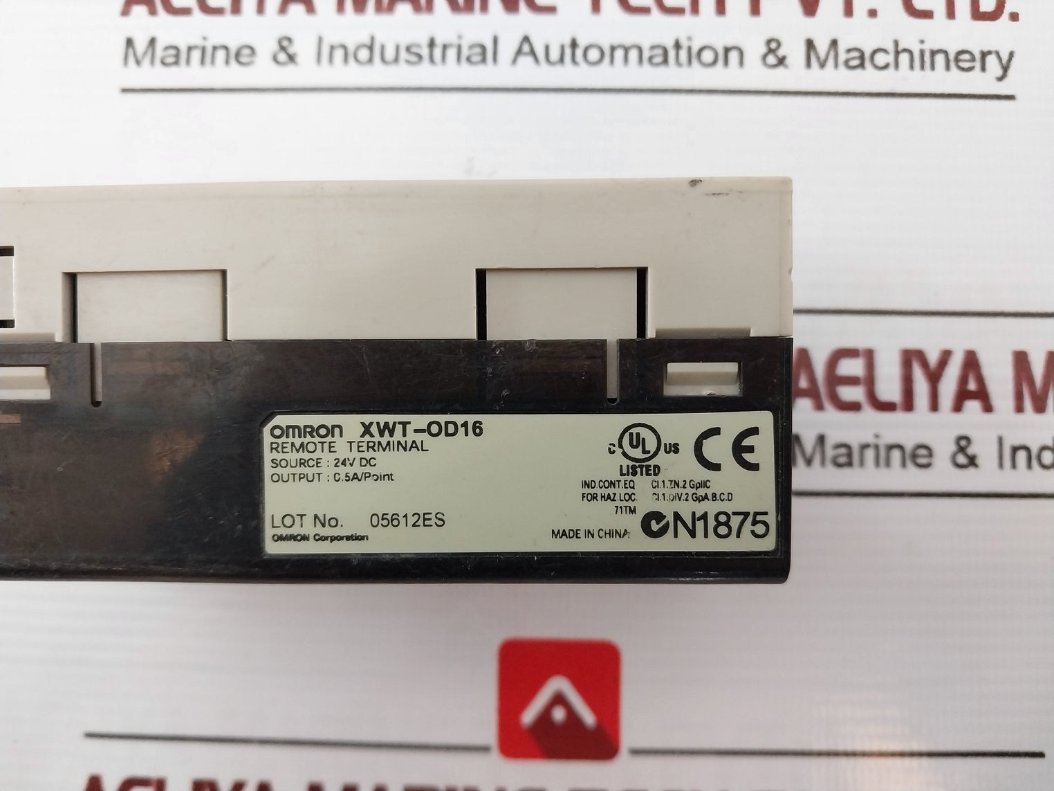 Omron Xwt-od16 Remote Terminal Output Module 24V Dc 0.5A/Point