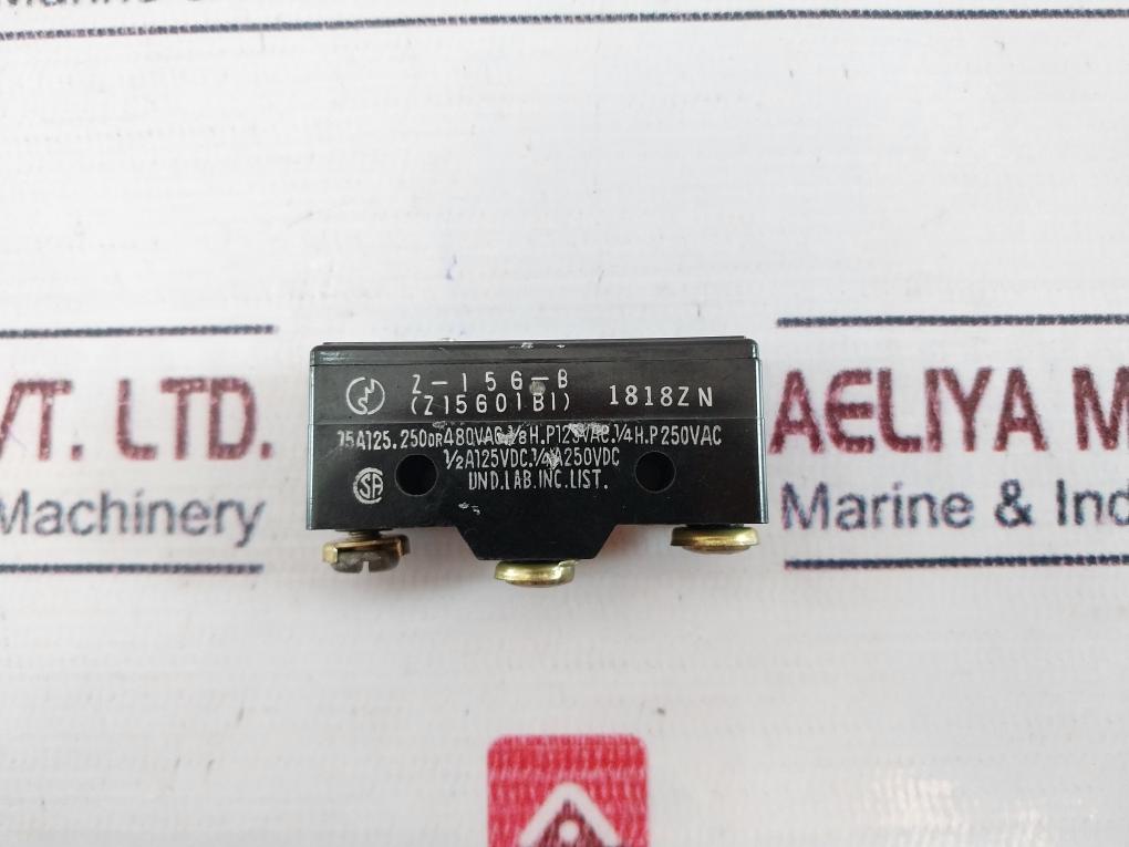 Lot of 2x Omron Z-15G-B Micro Switch