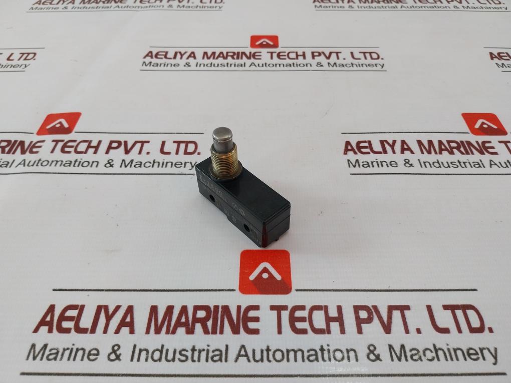 Omron Z-15Gq General-purpose Basic Switch Z4G1P05A 675008 15A 125/250 Or 480Vac