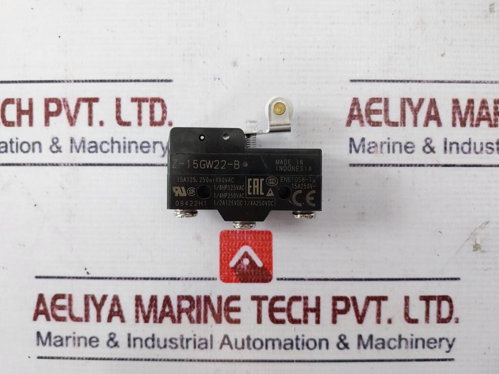 Lot of 3X Omron Z-15GW22-B General-purpose Basic Switch 15A 480V AC