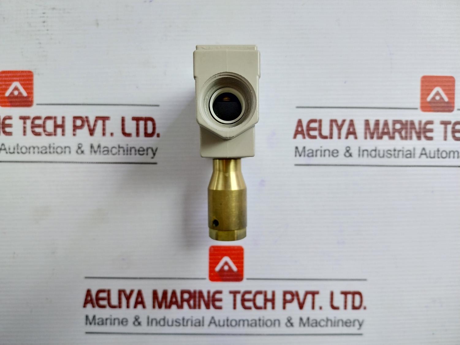 Limit Switch Omron Ze-q-2Smc