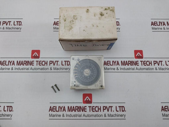 Omron H2F-dmc Time Switch 100 To 240 Vac 50/60Hz